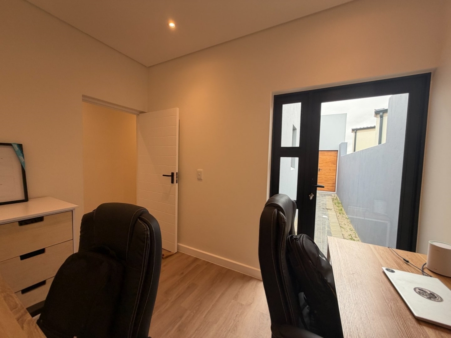3 Bedroom Property for Sale in Sandown Western Cape
